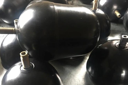 囊式蓄能器壓力嚴(yán)重降低？泄漏是主要原因！
